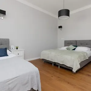 Apart Otel Center Chmielna By Renters, Varşova
